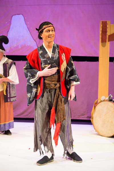 "A wandering minstrel, I"
